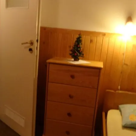 Harenda Goscinne I *